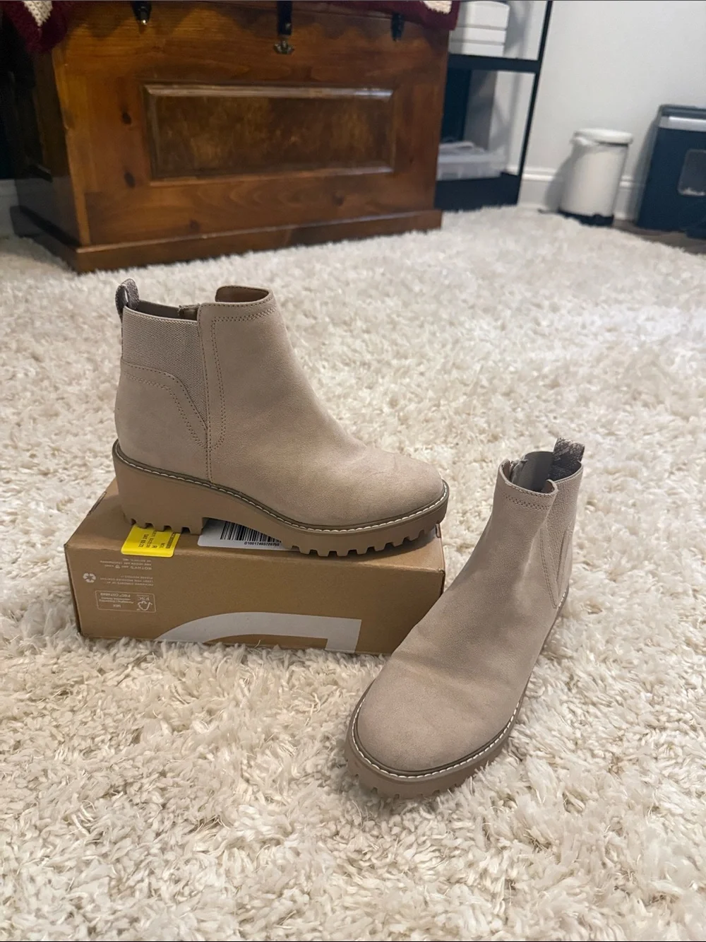 Universal Thread Light Taupe Suede Chelsea Booties